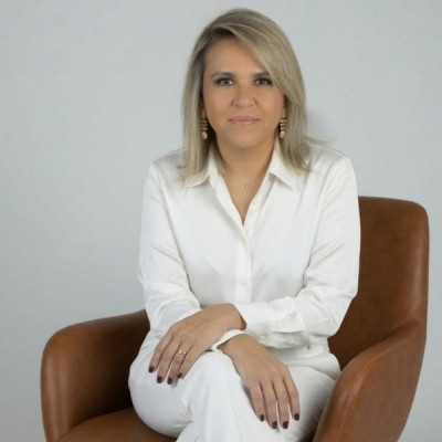 Aline Santana Moreira Moura
